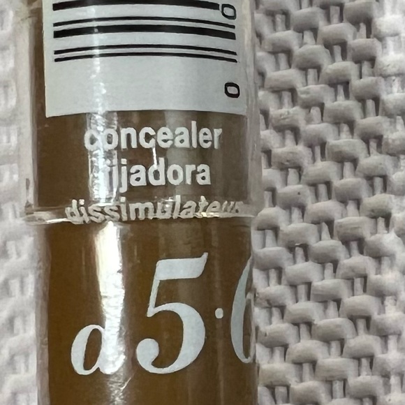 CoverGirl Tru Blend Fix Stick Concealer NEW Deep Intenso D-5-7 Makeup Sealed - Picture 8 of 10